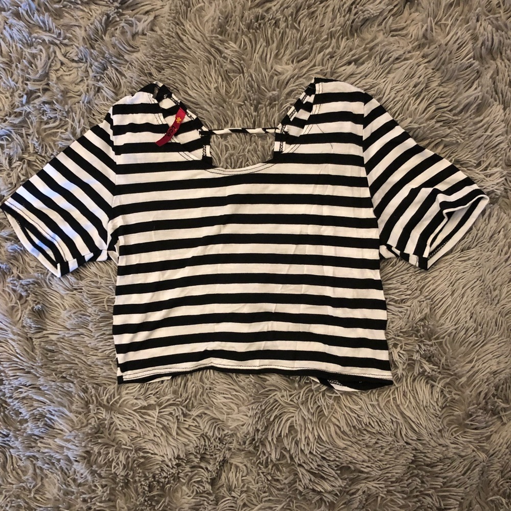 Semi-backless striped crop top